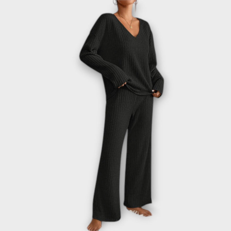 Geripptes Damen Set mit V-Ausschnitt und Komfort – Helena
