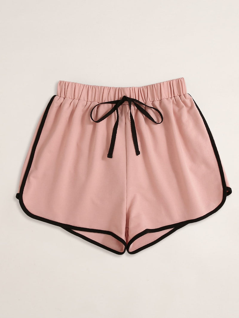 Plus-Size Kordelzug-Shorts mit Kontrastbesatz – Mila